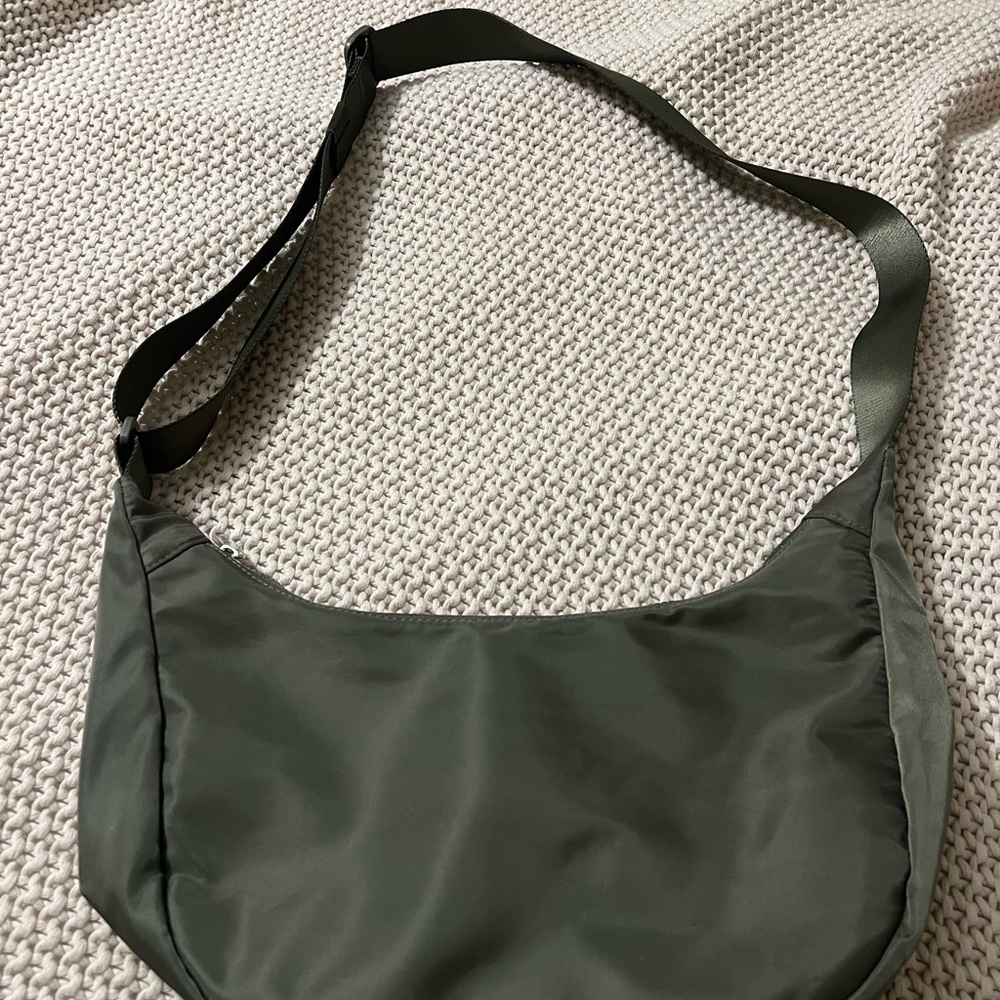Minimal Olive Green Shoulder Bag with Adjustable Strap